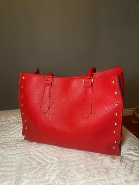 Elizabeth Arden Red Stud-Accent Women’s Tote Bag